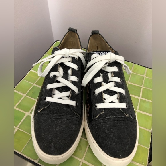 Myra Bag Shoes - Myra leather design sneakers size 8